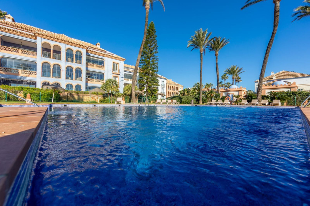 Appartement te koop in Casares Playa | 2 slaapkamers H5514322