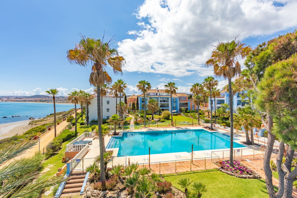 Appartement te koop in Casares Playa | 2 slaapkamers H5514322
