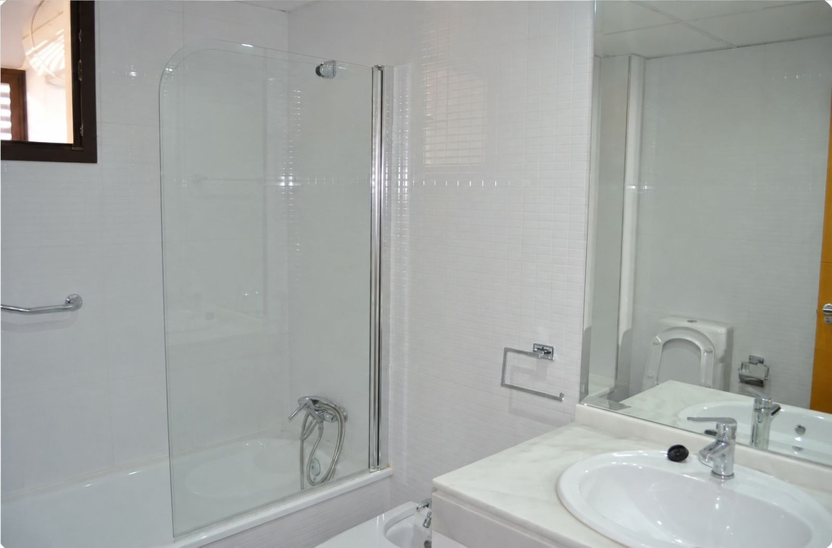 Appartement te koop in Casares Playa | 2 slaapkamers H5519692