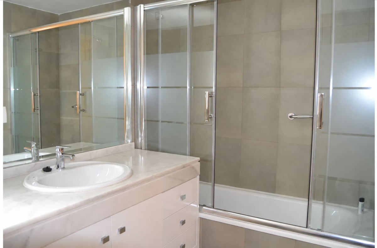 Appartement te koop in Casares Playa | 2 slaapkamers H5519692