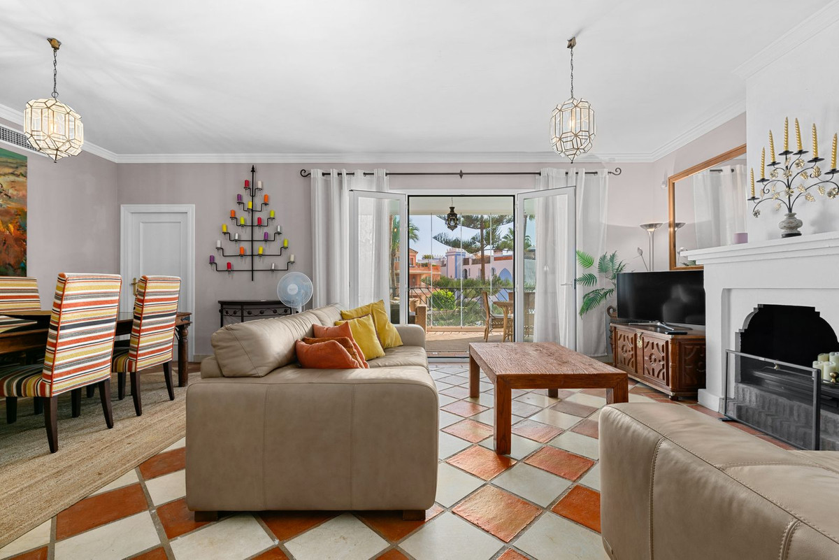 Appartement te koop in Casares Playa | 2 slaapkamers H5520193