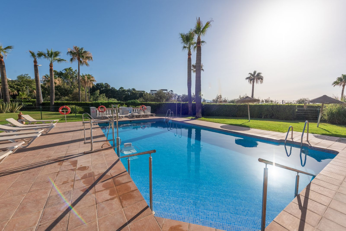 Appartement te koop in Casares Playa | 2 slaapkamers H5520193