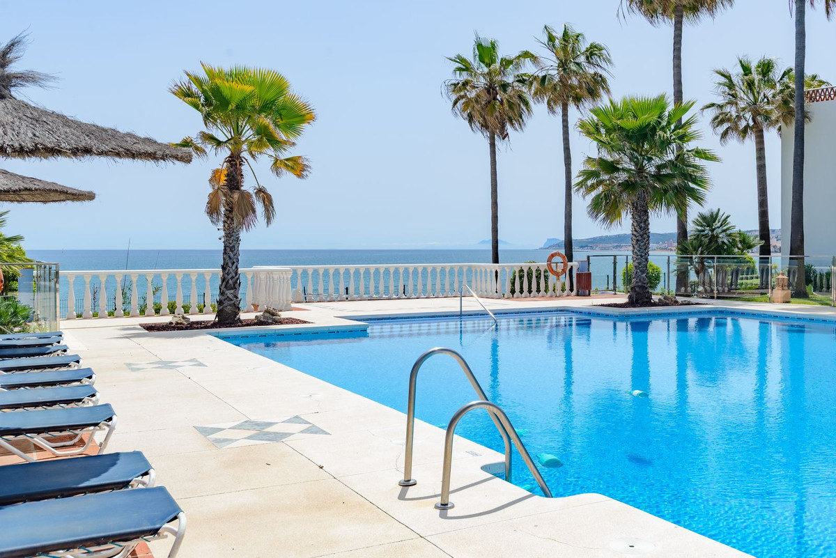 Appartement te koop in Casares Playa | 2 slaapkamers H5520193