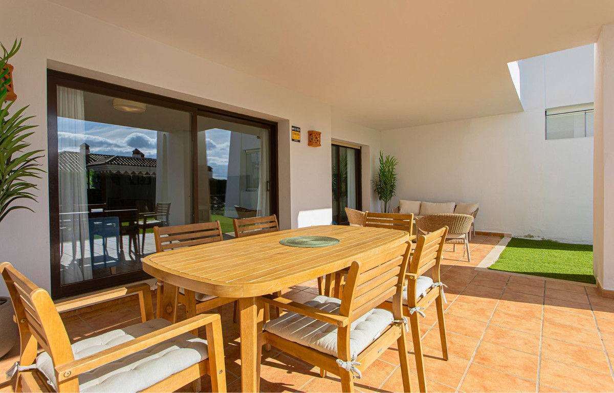 Appartement te koop in Casares Playa | 2 slaapkamers H5524213