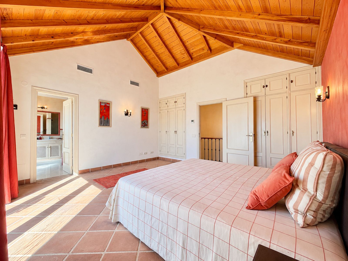 Appartement te koop in Casares Playa | 4 slaapkamers H5524645