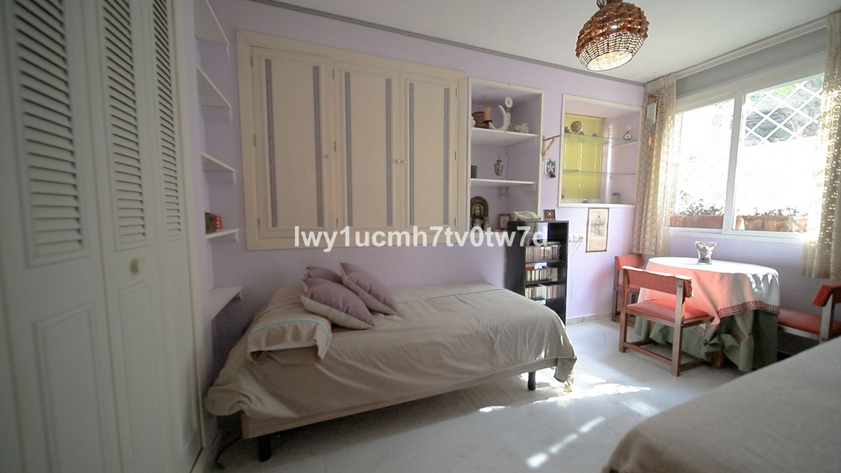 Huis te koop in Cerrado de Calderón | 4 slaapkamers H5325376