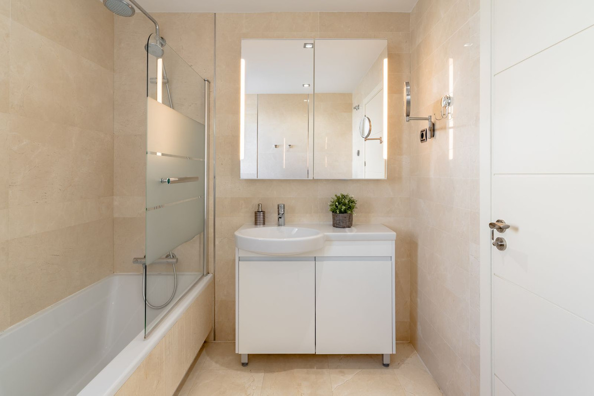 Appartement te koop in Cerros del Aguila | 2 slaapkamers H5354497