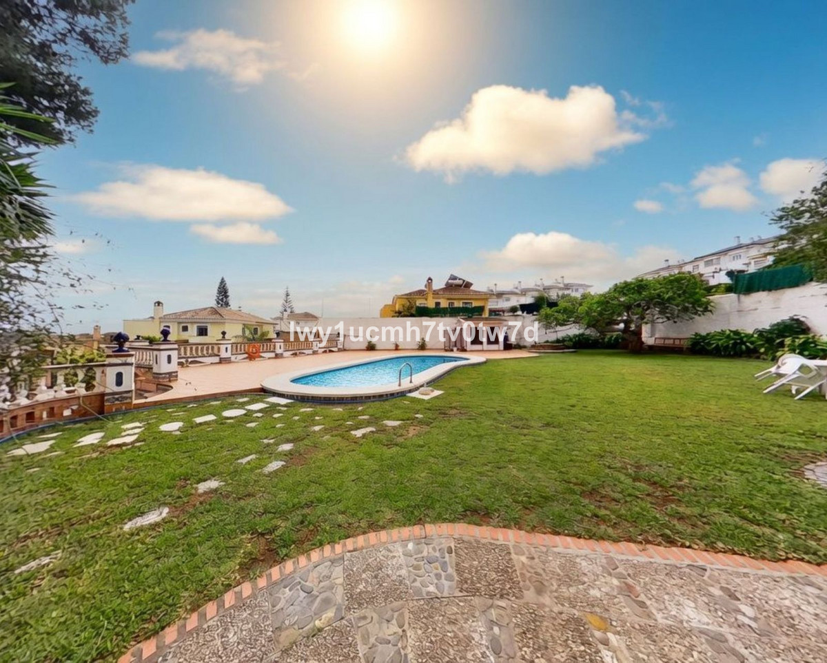 Huis te koop in Churriana | 4 slaapkamers H5387062