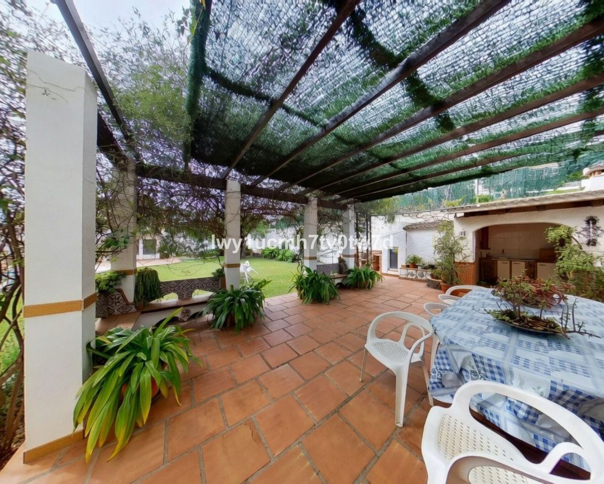 Huis te koop in Churriana | 4 slaapkamers H5387062