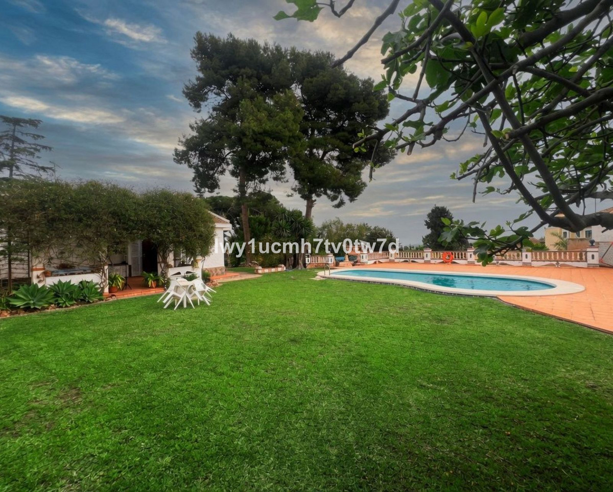 Huis te koop in Churriana | 4 slaapkamers H5387062