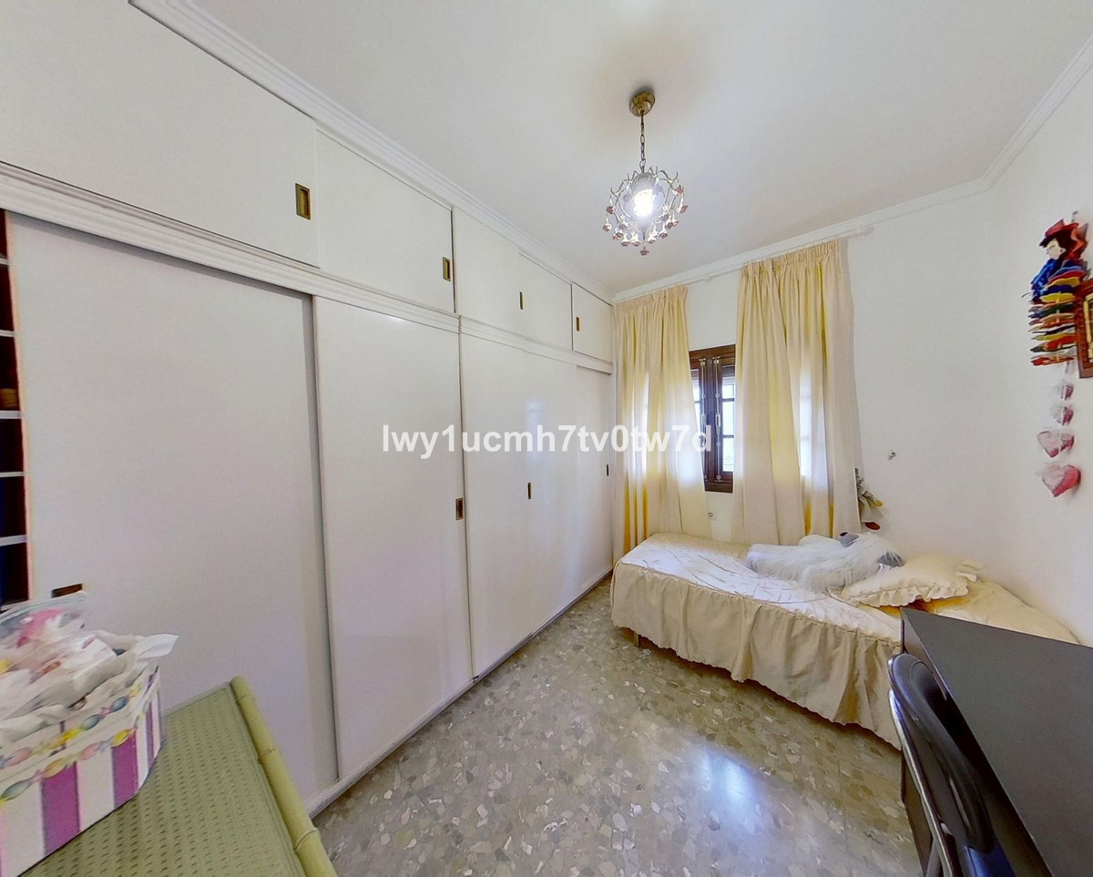 Huis te koop in Churriana | 4 slaapkamers H5387062
