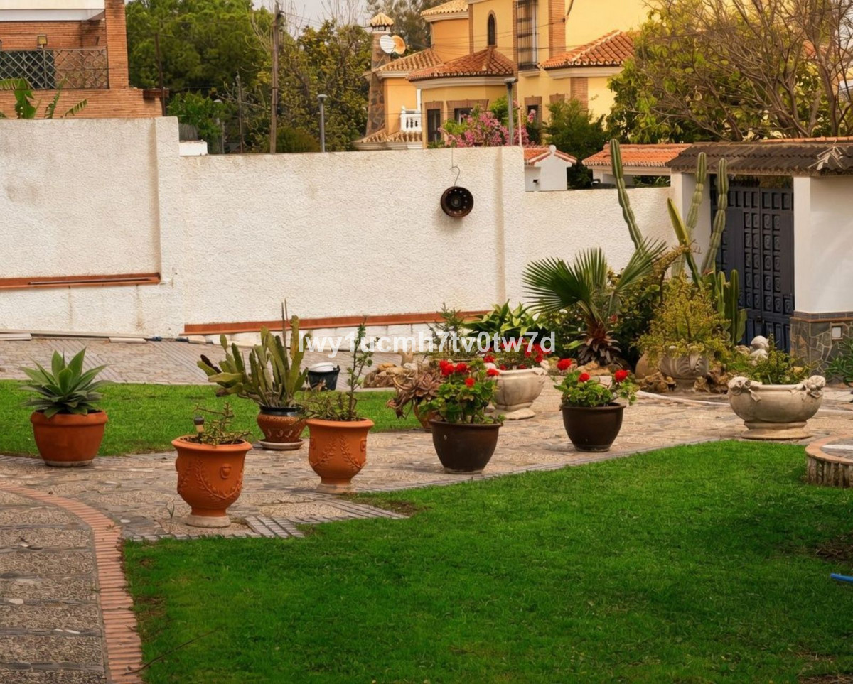 Huis te koop in Churriana | 4 slaapkamers H5387062