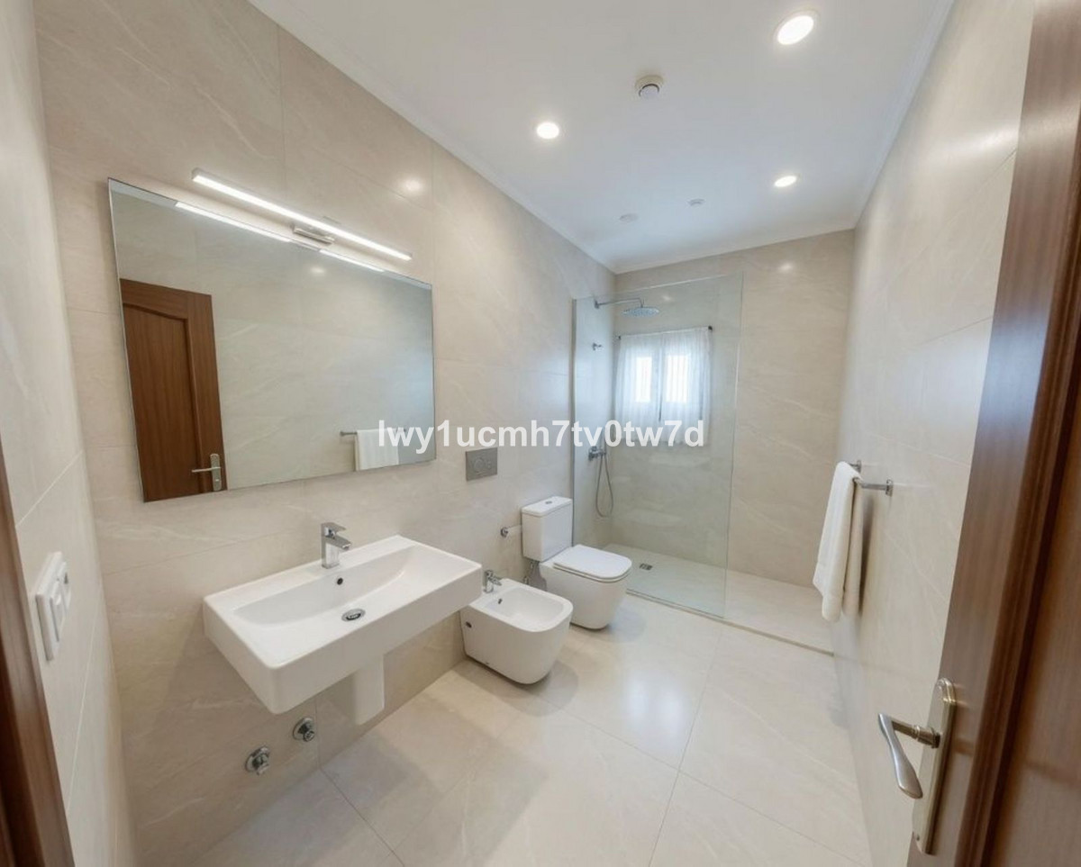 Huis te koop in Churriana | 4 slaapkamers H5387062