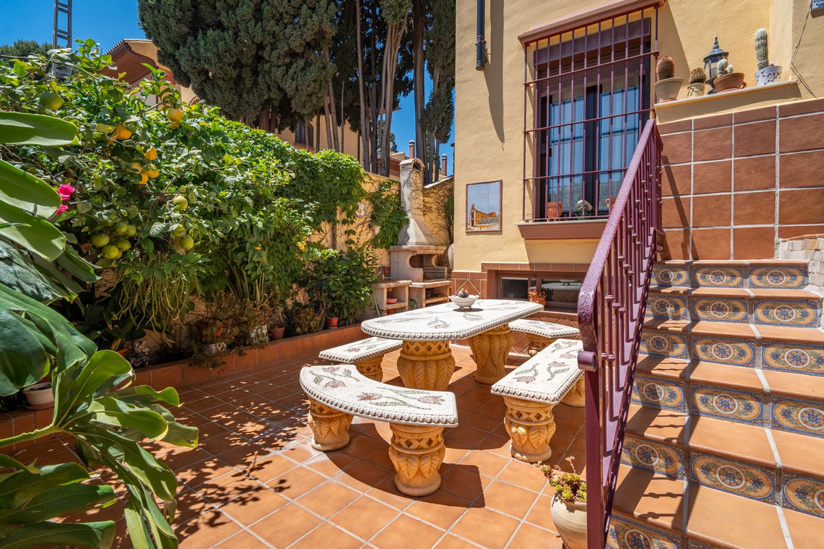 Appartement te koop in Churriana | 4 slaapkamers H5400055