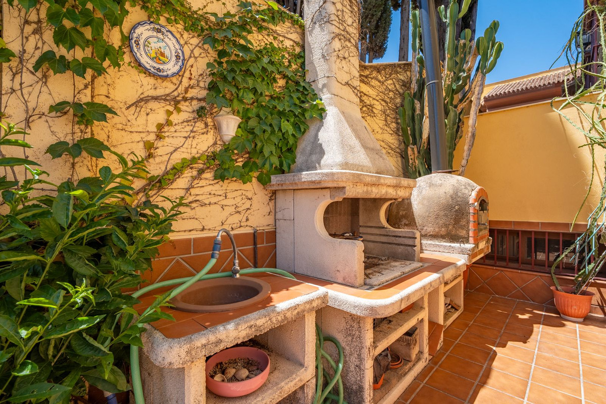 Appartement te koop in Churriana | 4 slaapkamers H5400055