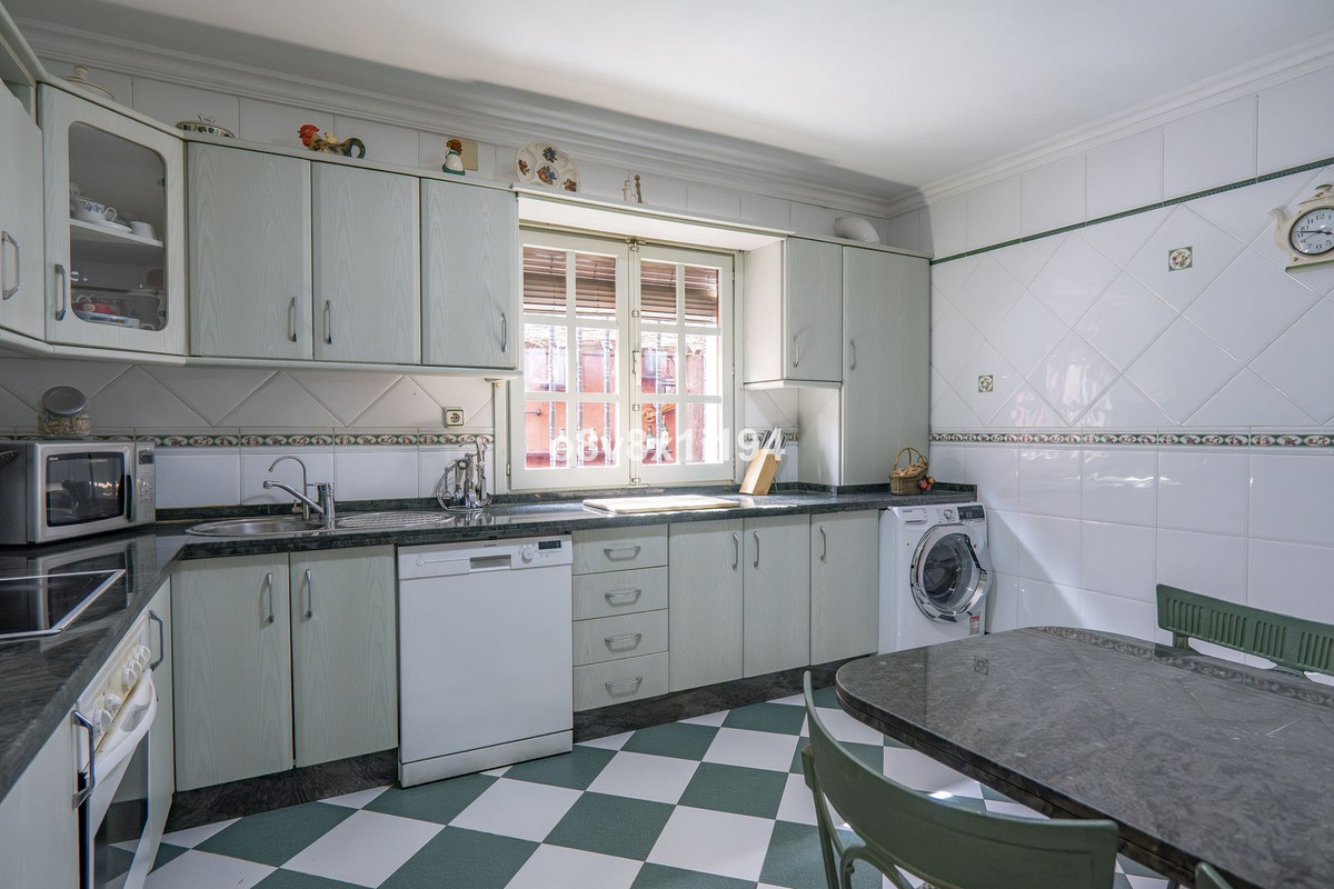 Appartement te koop in Ciudad Jardín | 7 slaapkamers H5352583