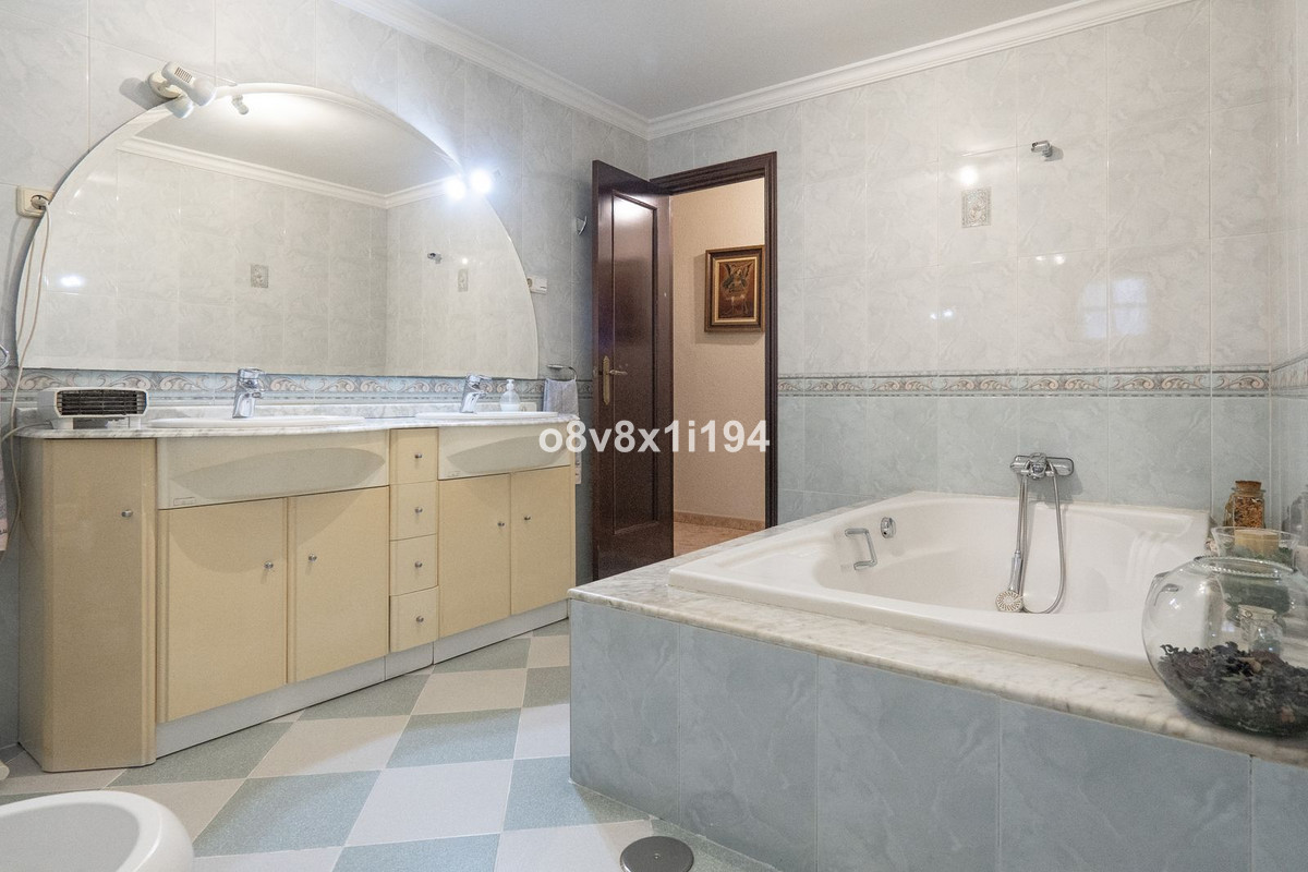 Appartement te koop in Ciudad Jardín | 7 slaapkamers H5352583