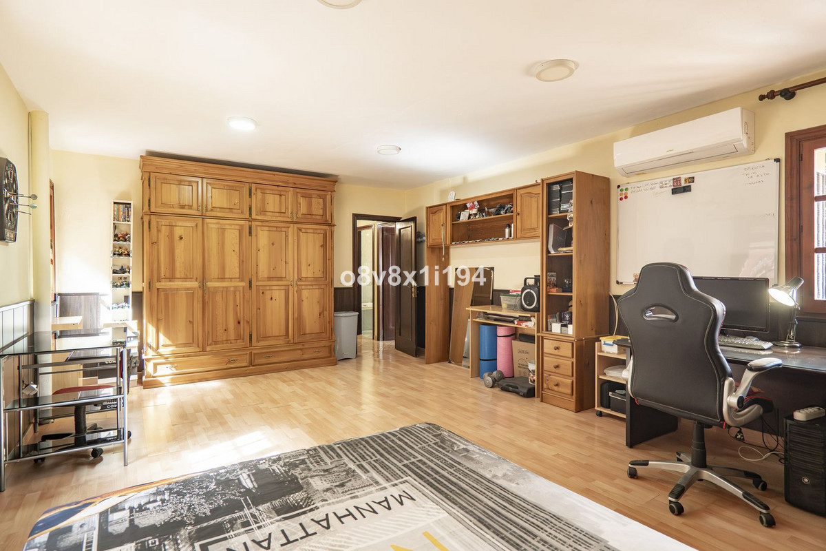 Appartement te koop in Ciudad Jardín | 7 slaapkamers H5352583