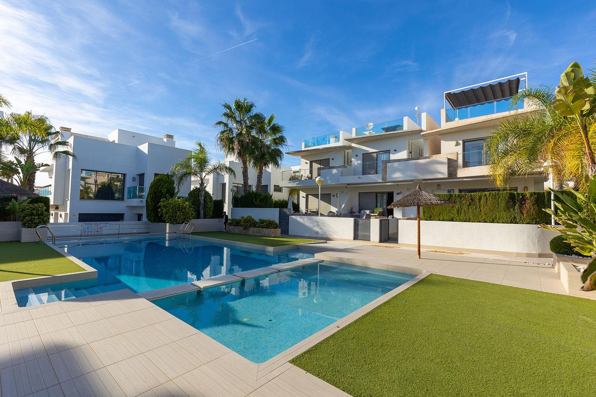 Duplex te koop in Ciudad Quesada | 3 slaapkamers H5227990