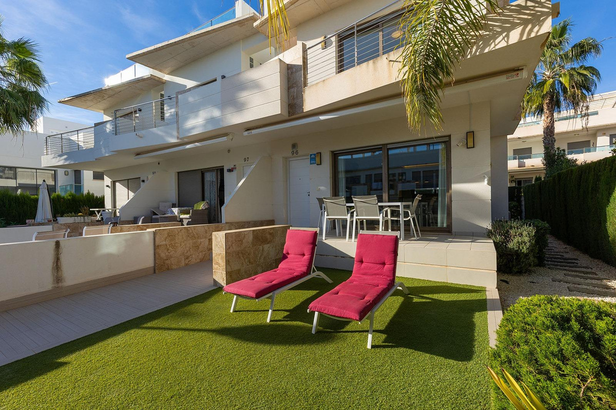 Duplex te koop in Ciudad Quesada | 3 slaapkamers H5227990