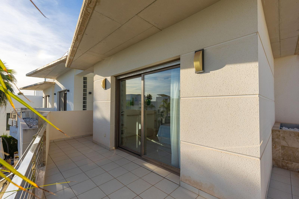 Duplex te koop in Ciudad Quesada | 3 slaapkamers H5227990