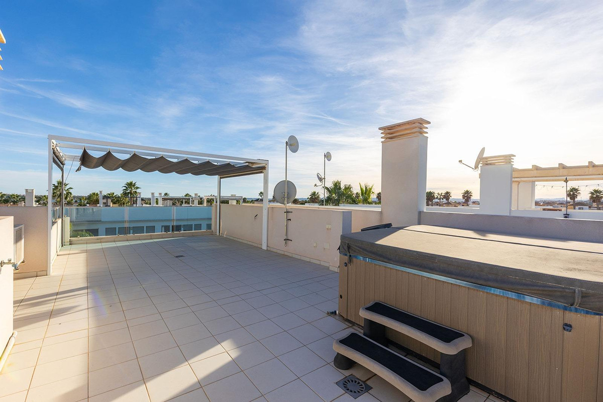 Duplex te koop in Ciudad Quesada | 3 slaapkamers H5227990
