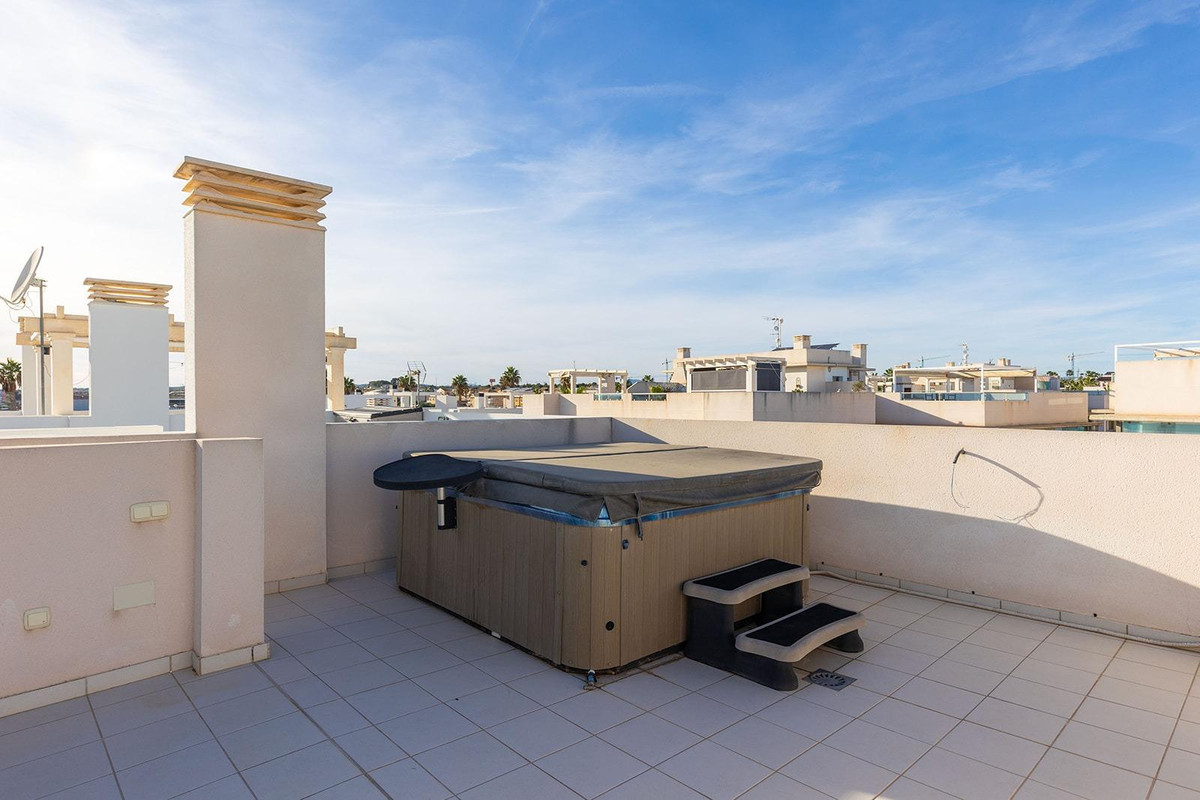 Duplex te koop in Ciudad Quesada | 3 slaapkamers H5227990