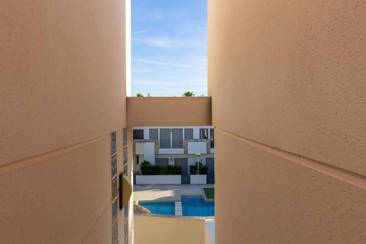 Duplex te koop in Ciudad Quesada | 3 slaapkamers H5227990