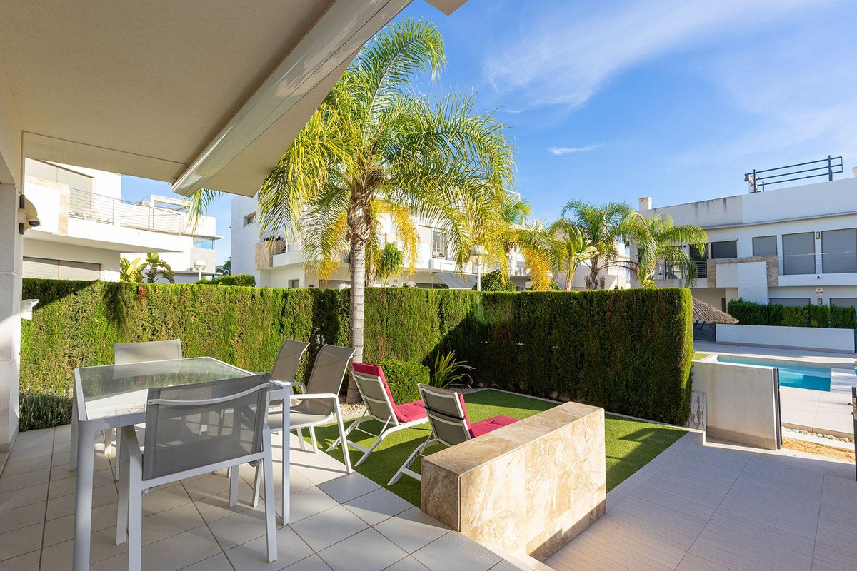 Duplex te koop in Ciudad Quesada | 3 slaapkamers H5227990
