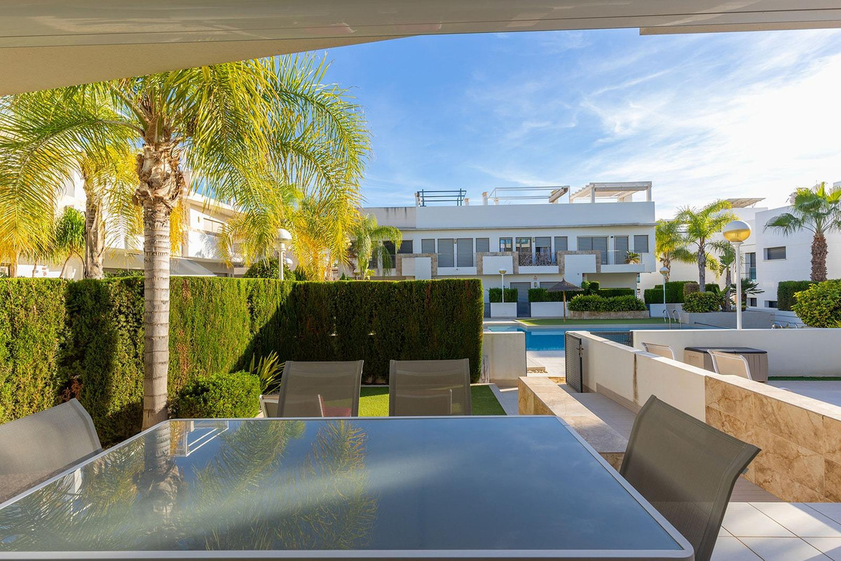 Duplex te koop in Ciudad Quesada | 3 slaapkamers H5227990