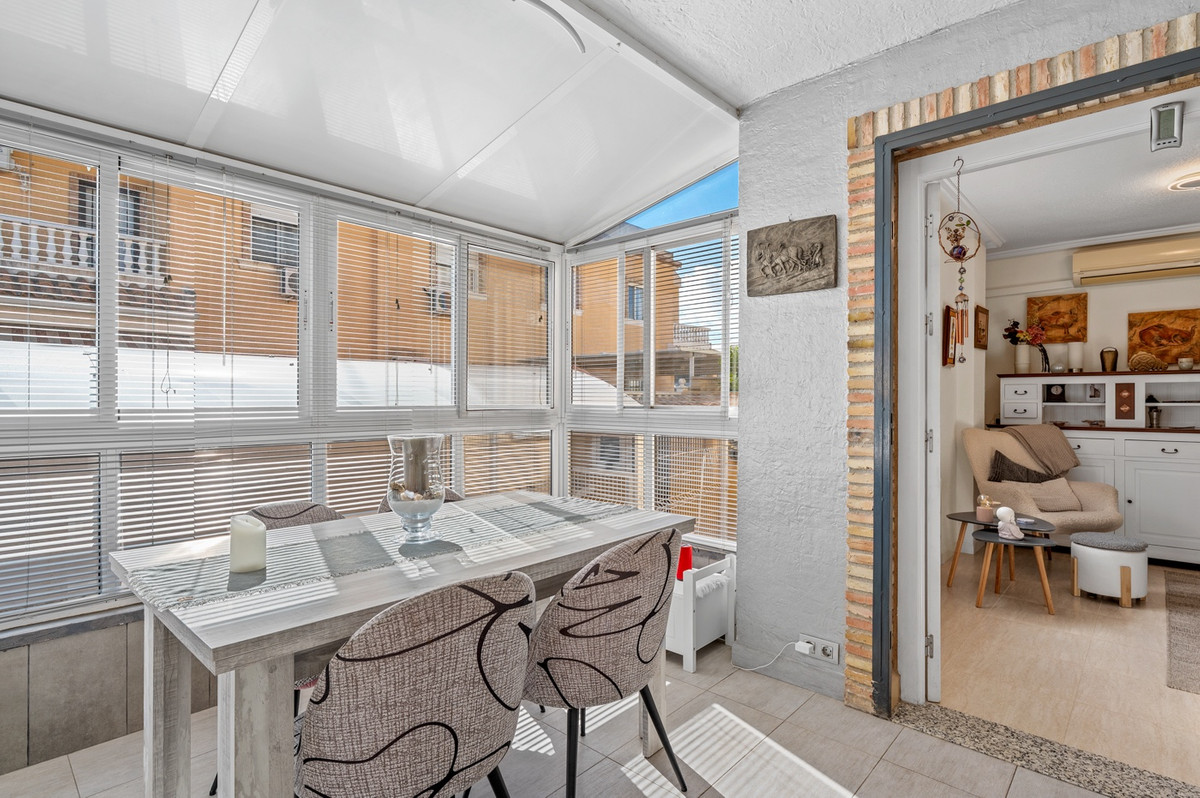 Duplex te koop in Ciudad Quesada | 5 slaapkamers H5304379