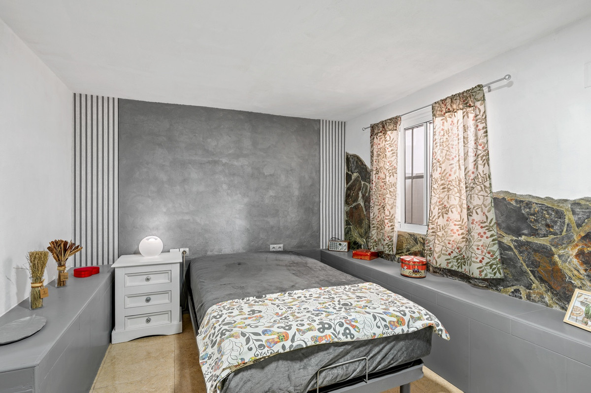 Duplex te koop in Ciudad Quesada | 5 slaapkamers H5304379