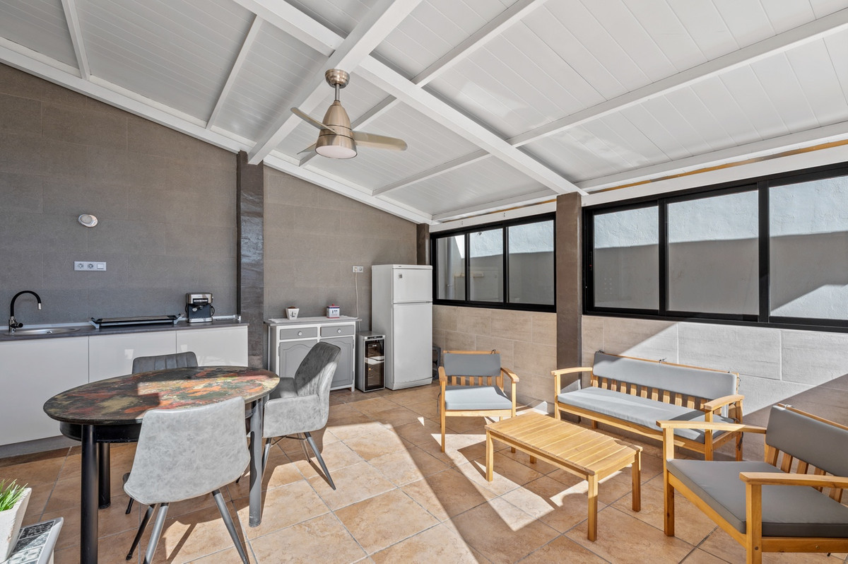 Duplex te koop in Ciudad Quesada | 5 slaapkamers H5304379