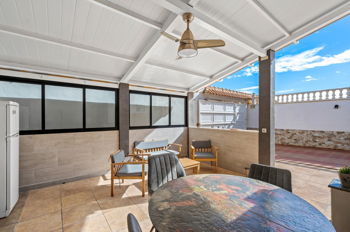 Duplex te koop in Ciudad Quesada | 5 slaapkamers H5304379