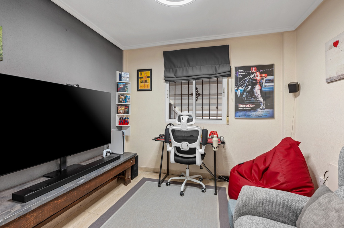 Duplex te koop in Ciudad Quesada | 5 slaapkamers H5304379