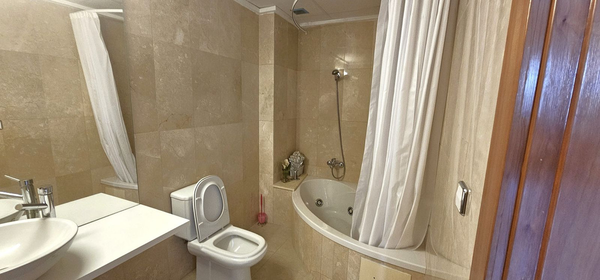 Huis te koop in Ciudad Quesada | 3 slaapkamers H5387989