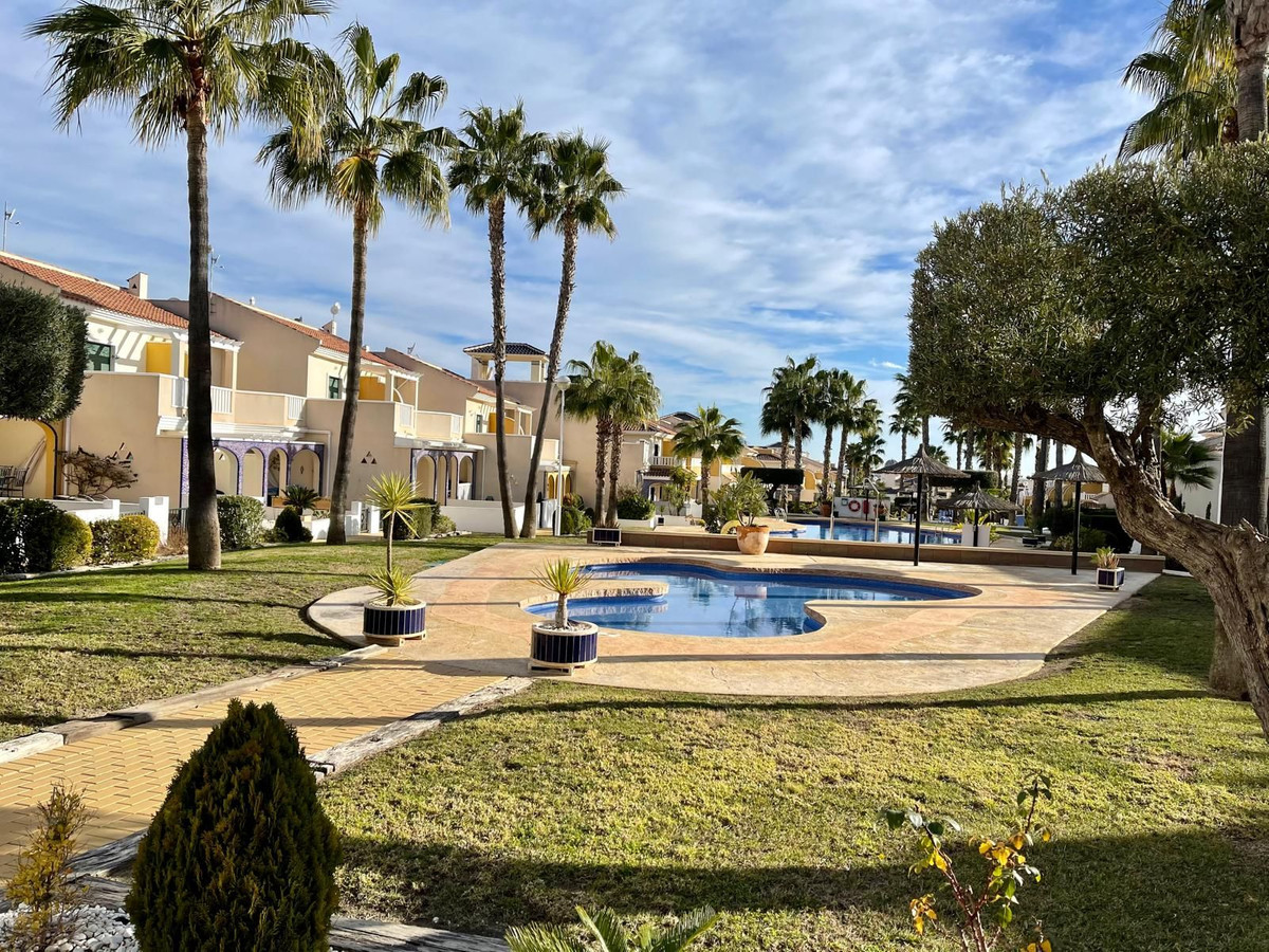 Huis te koop in Ciudad Quesada | 3 slaapkamers H5387989