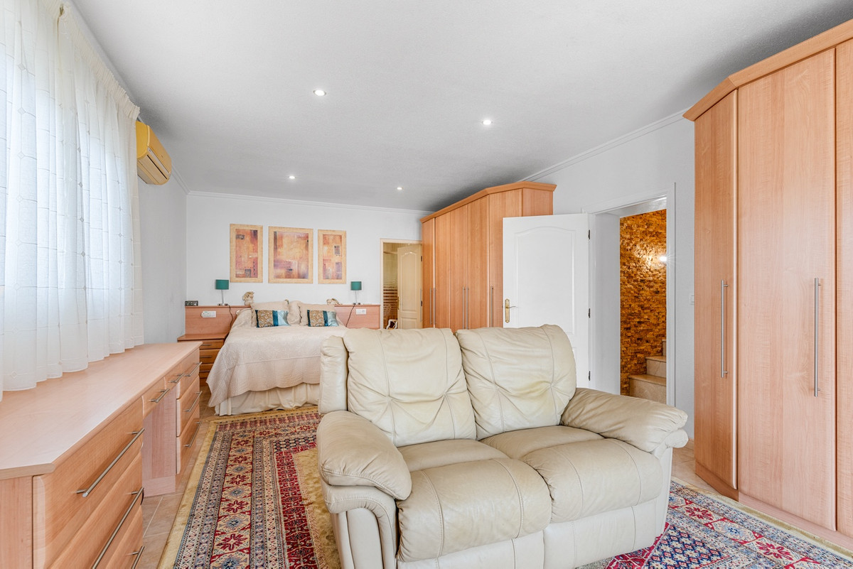 Property main view 44