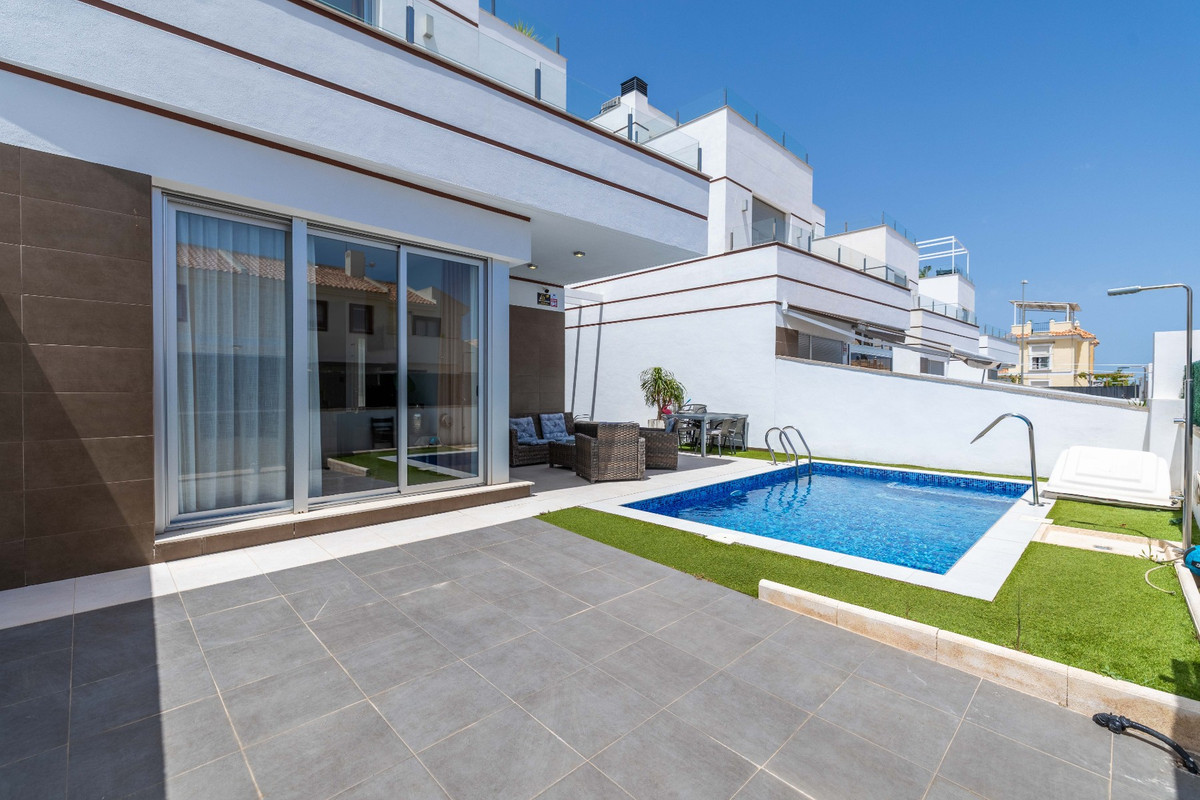 Bungalow te koop in Ciudad Quesada | 3 slaapkamers H5421490