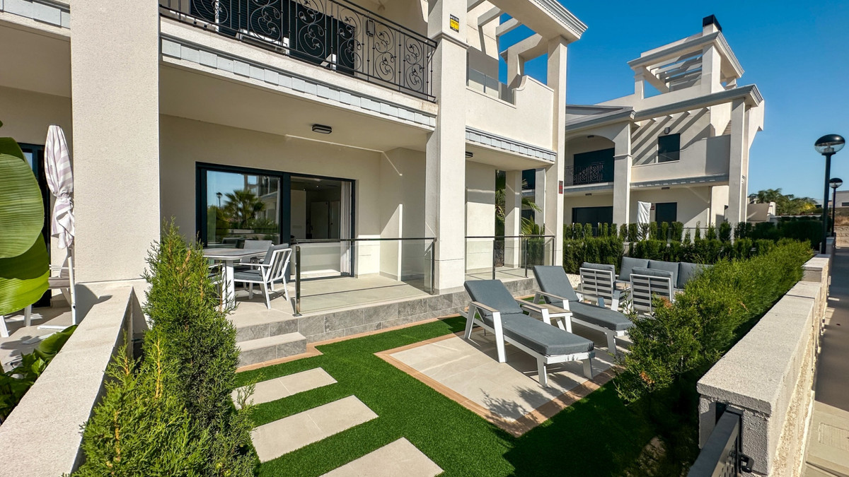 Huis te koop in Ciudad Quesada | 2 slaapkamers H5421736