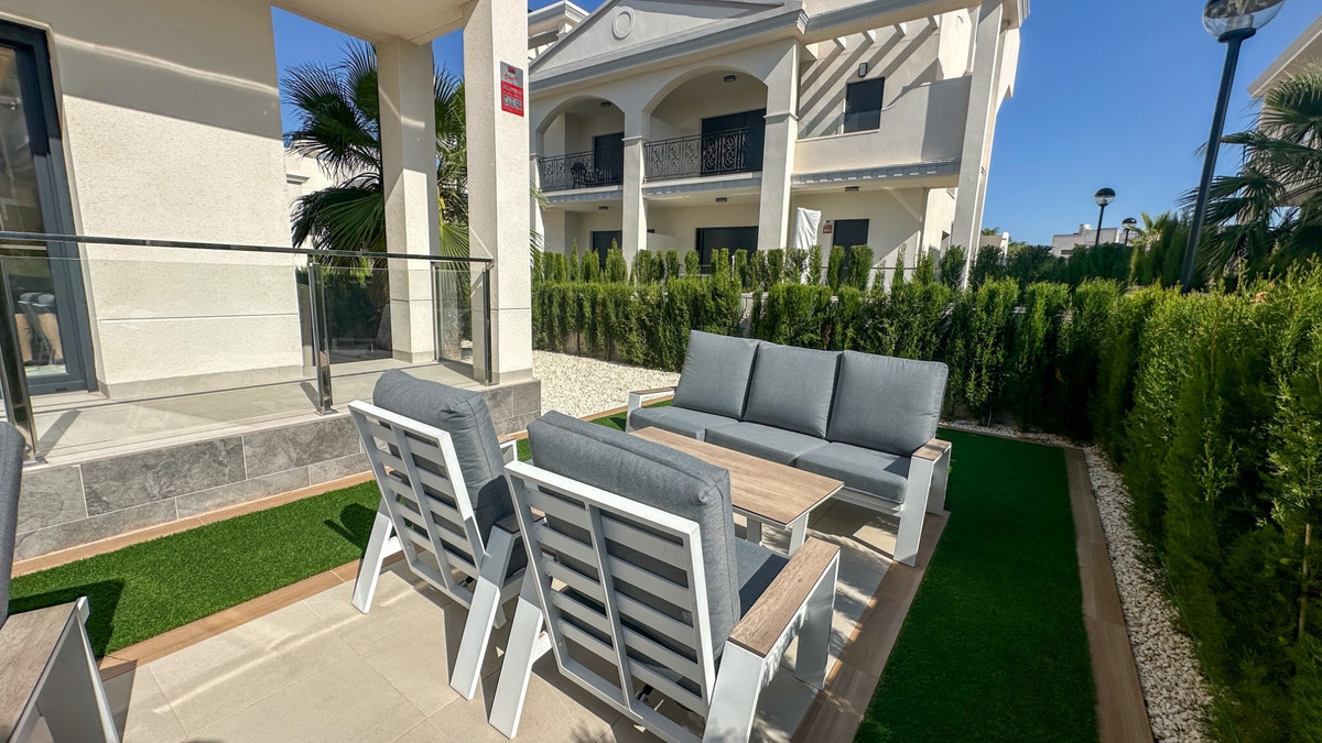 Huis te koop in Ciudad Quesada | 2 slaapkamers H5421736