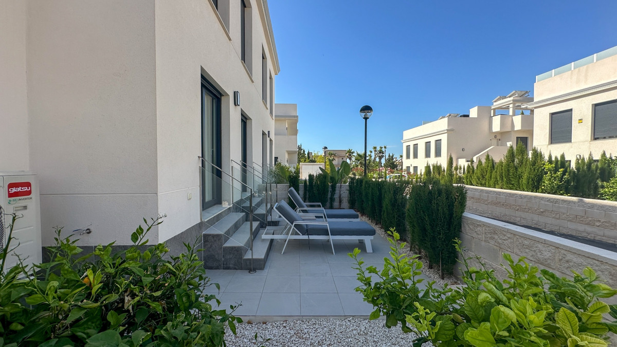Huis te koop in Ciudad Quesada | 2 slaapkamers H5421736