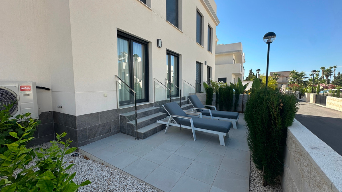 Huis te koop in Ciudad Quesada | 2 slaapkamers H5421736