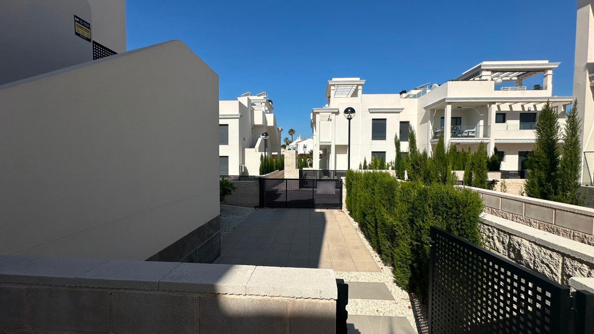 Huis te koop in Ciudad Quesada | 2 slaapkamers H5421736