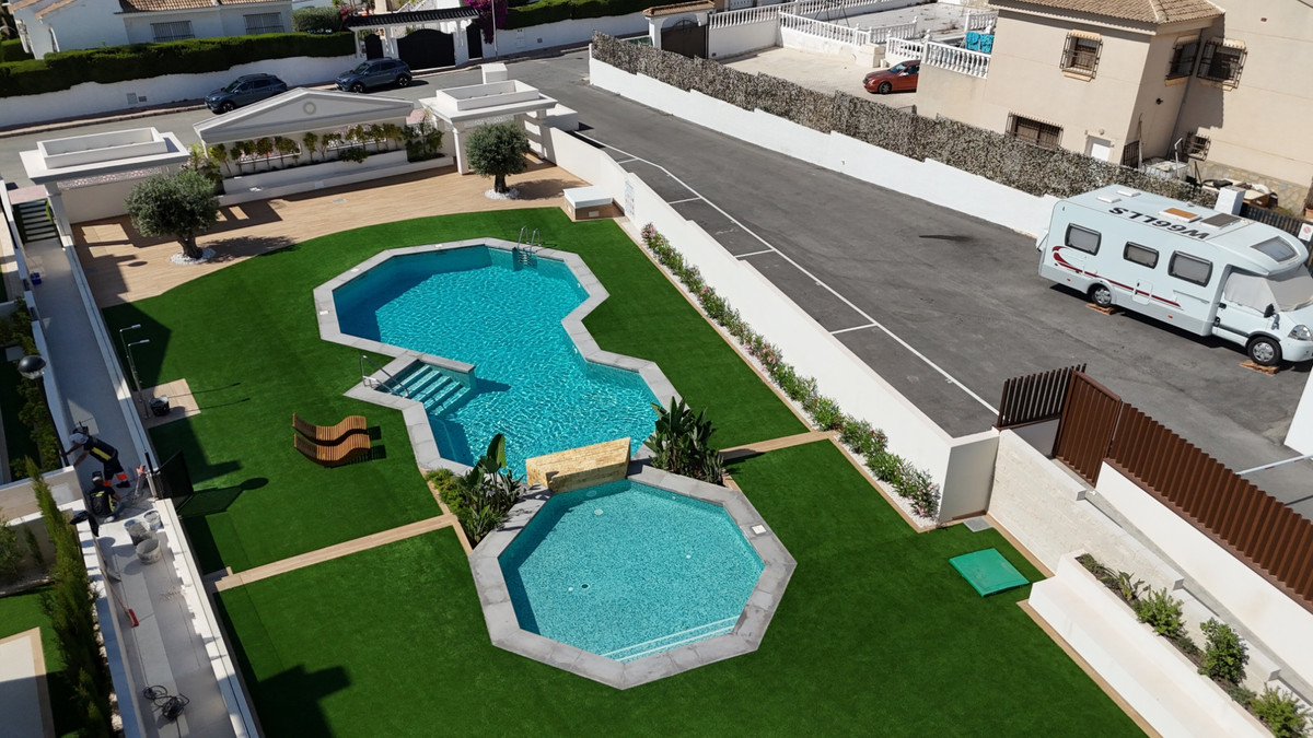 Huis te koop in Ciudad Quesada | 2 slaapkamers H5421736
