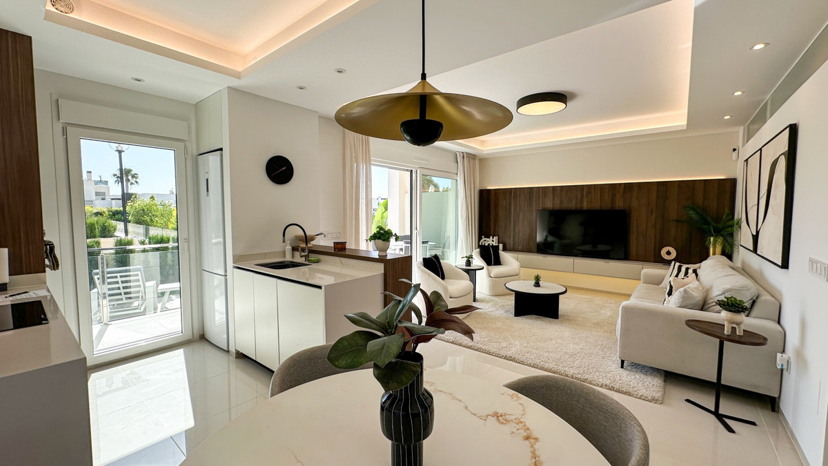 Huis te koop in Ciudad Quesada | 2 slaapkamers H5421736