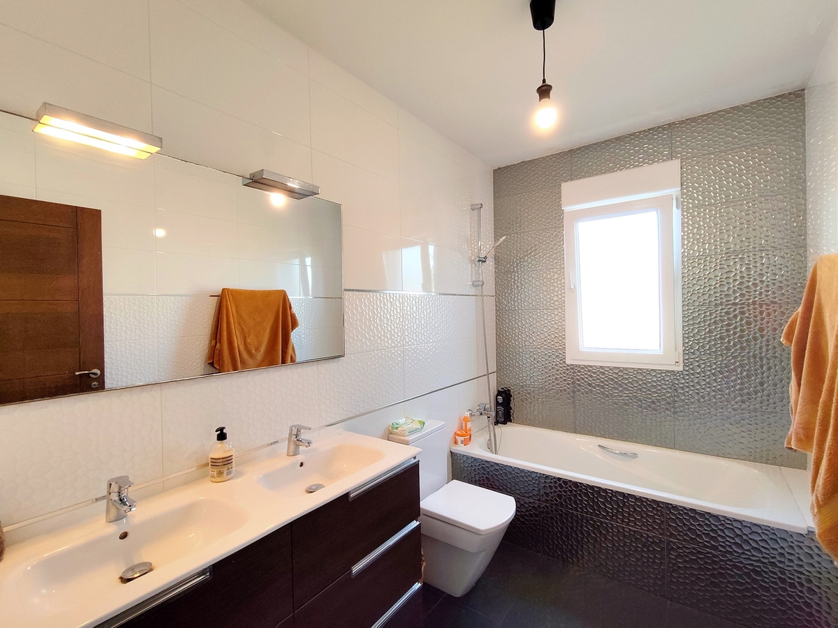 Huis te koop in Ciudad Quesada | 4 slaapkamers H5428051