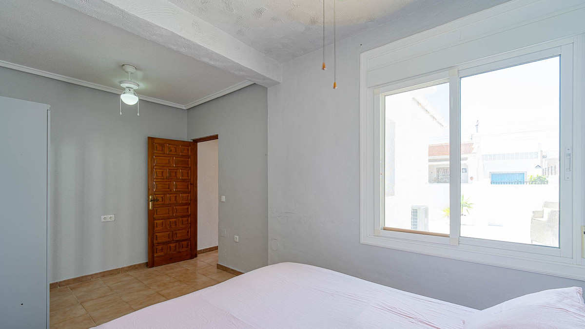 Anders te koop in Ciudad Quesada | 2 slaapkamers H5432467