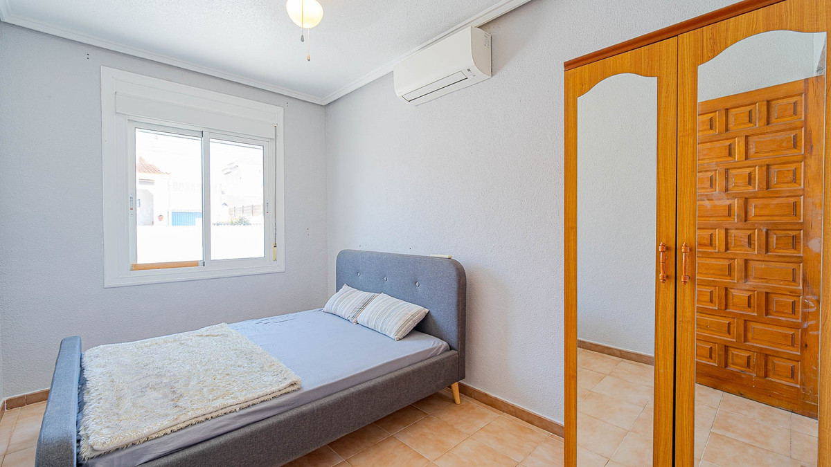 Anders te koop in Ciudad Quesada | 2 slaapkamers H5432467