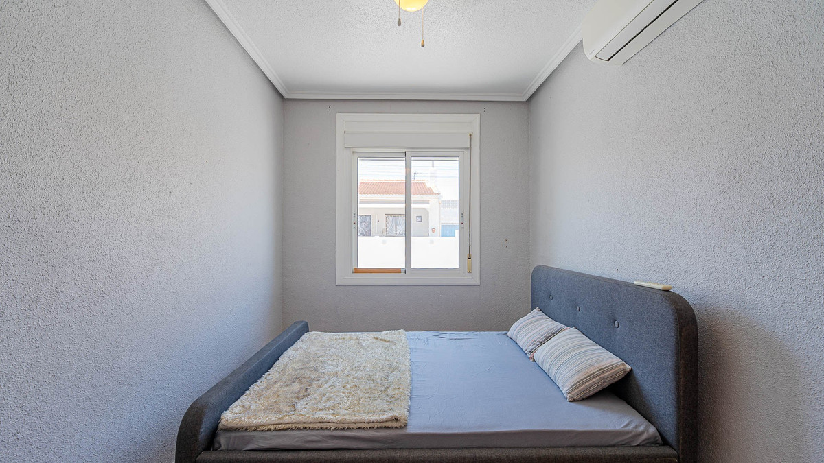 Anders te koop in Ciudad Quesada | 2 slaapkamers H5432467